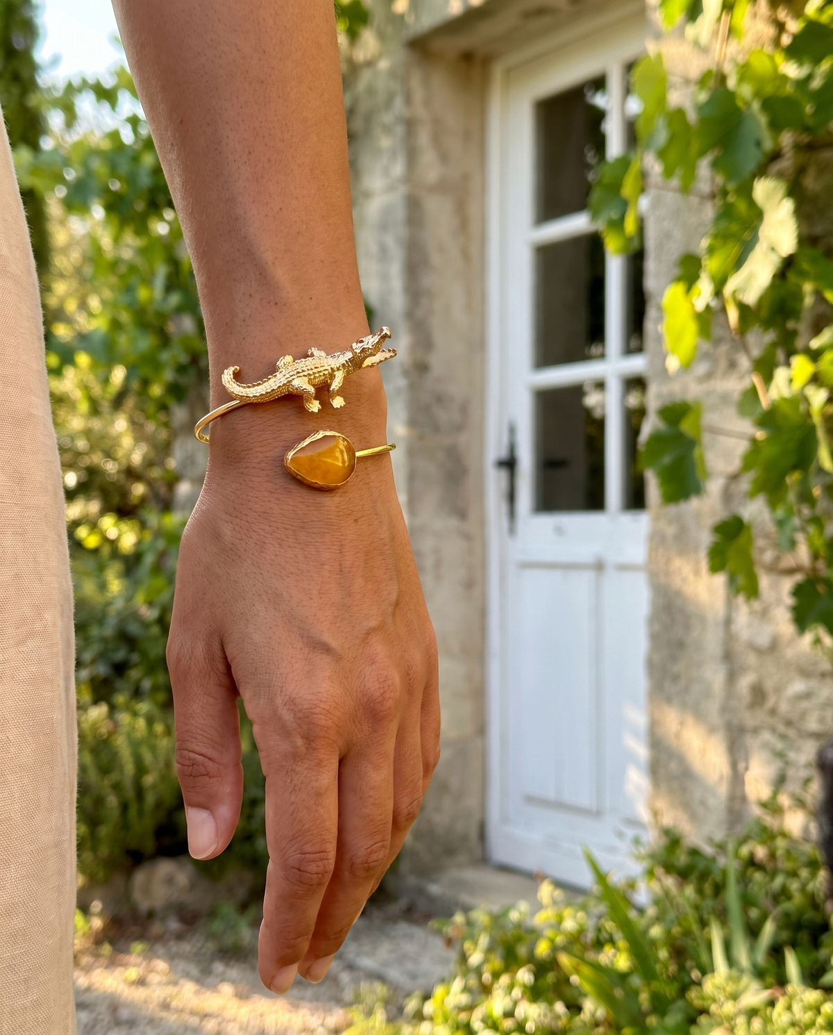 Crocodile gemstone cuff