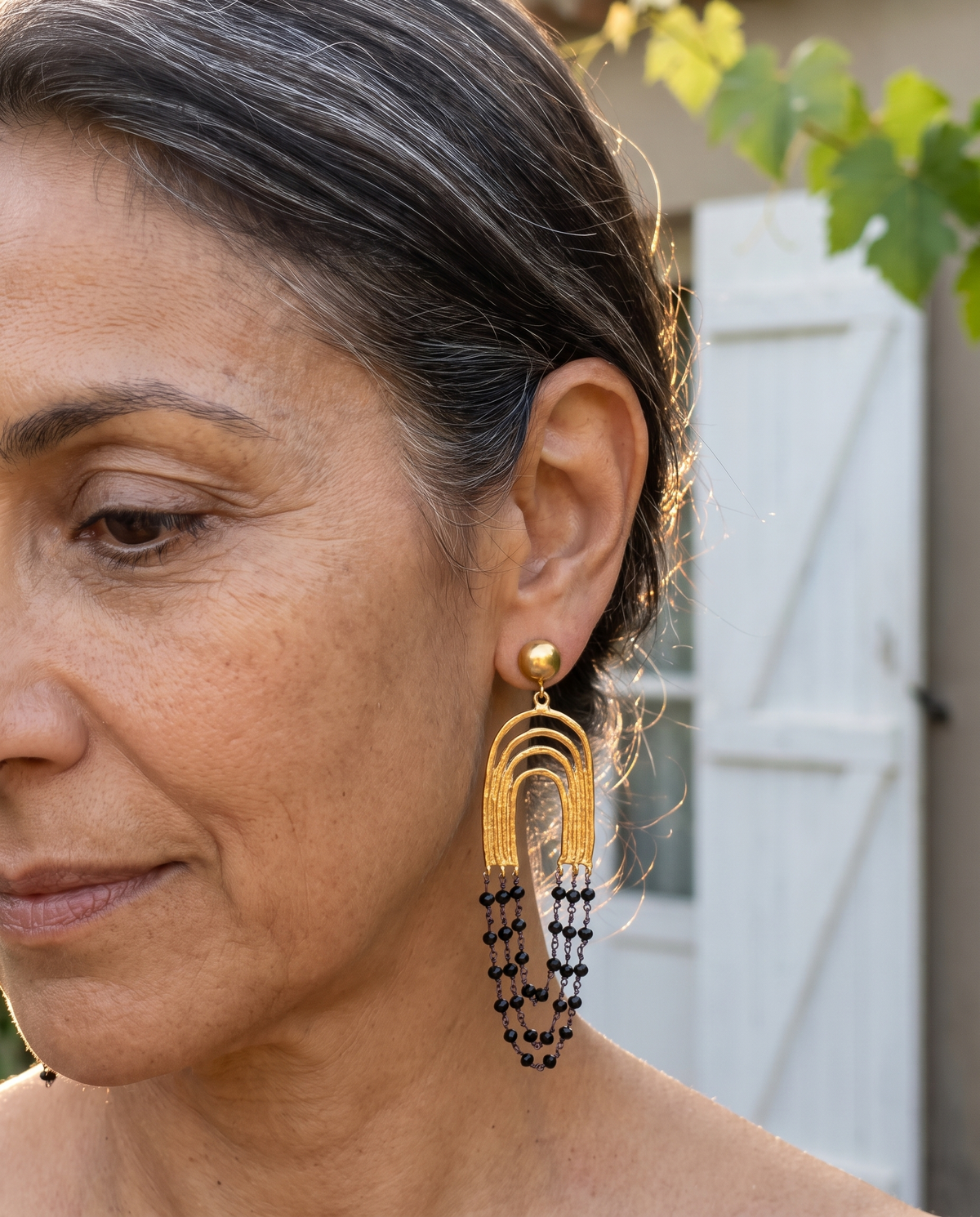 longdrop goldwired bottom black bead earrings