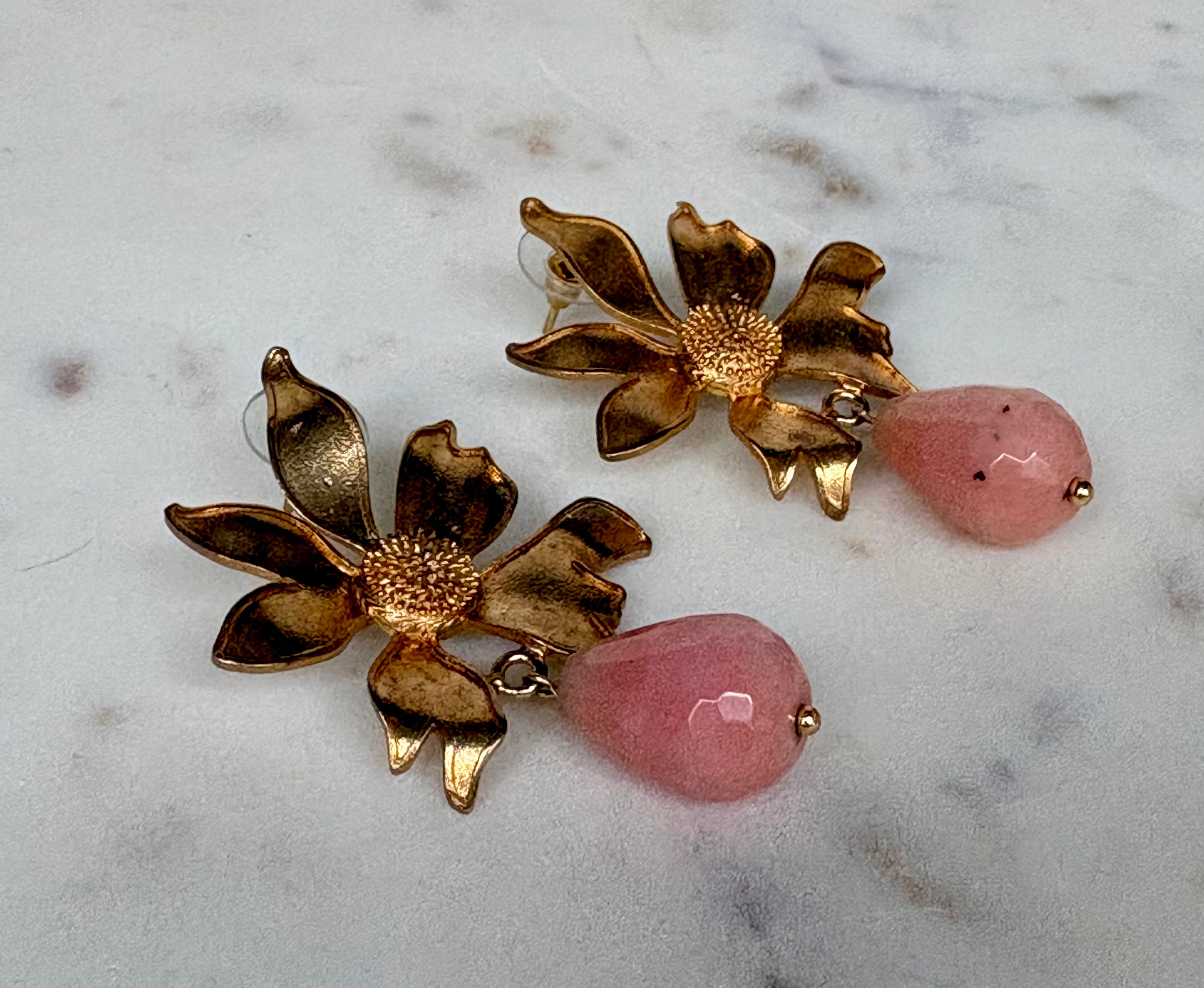 gold flower drop earrings
