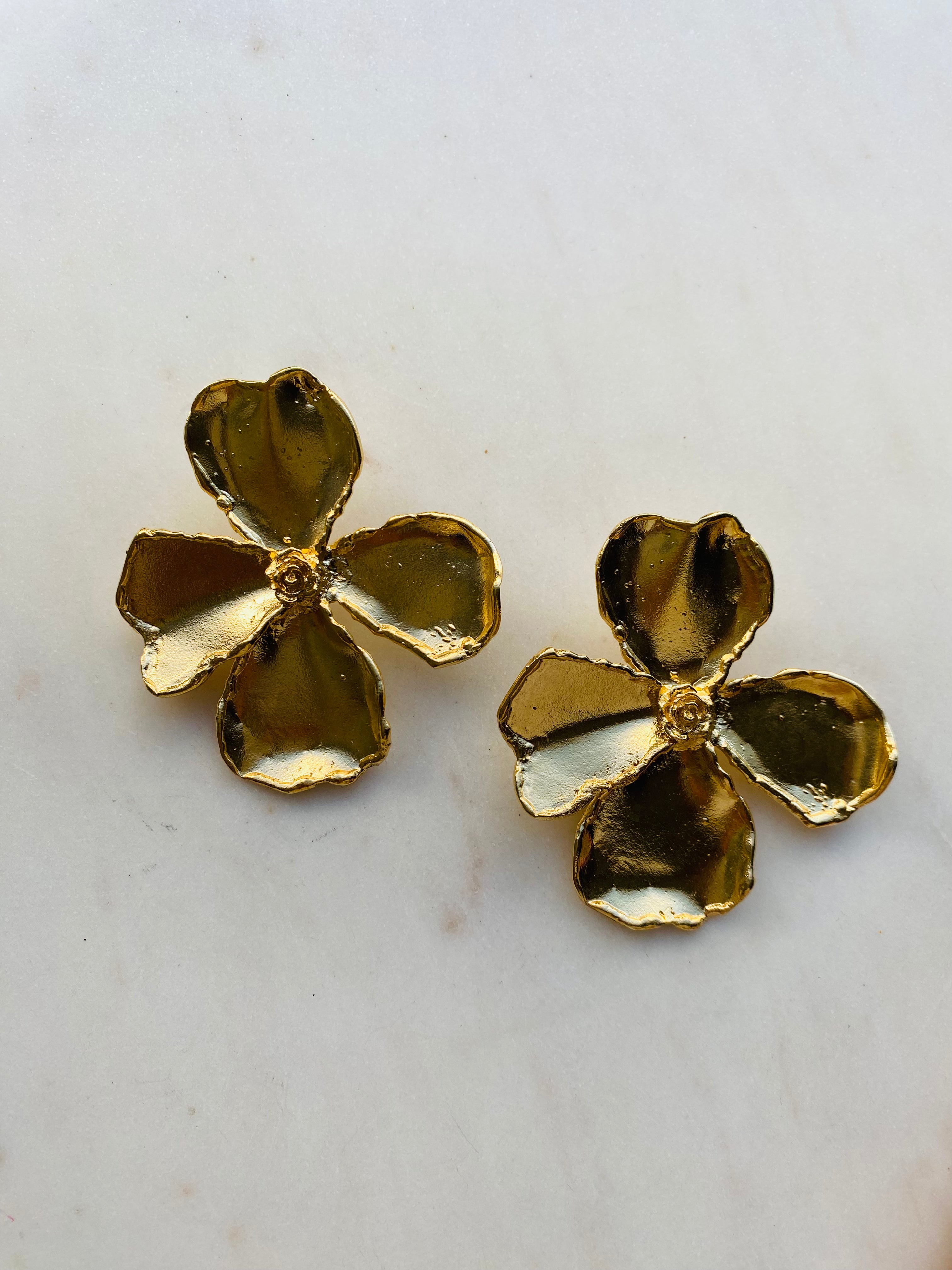 gold chunky flower earrings