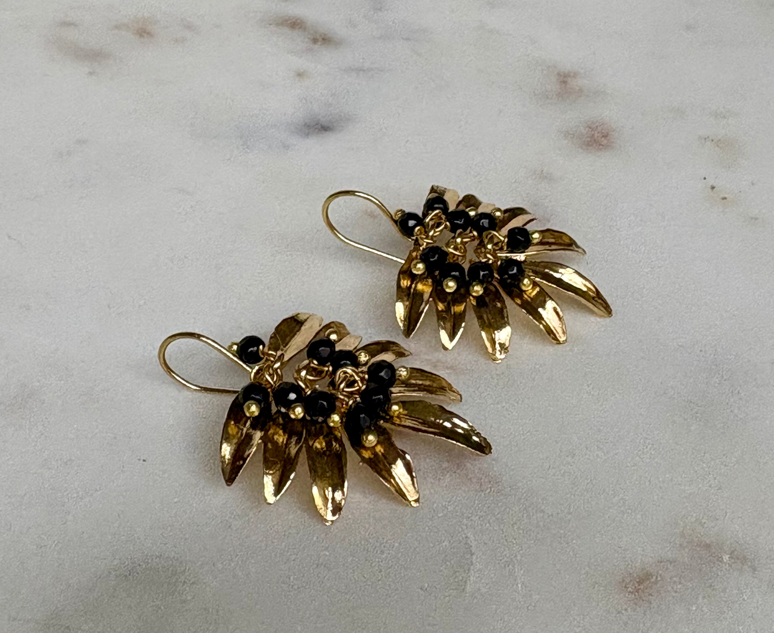 elegant pineapple black earrings