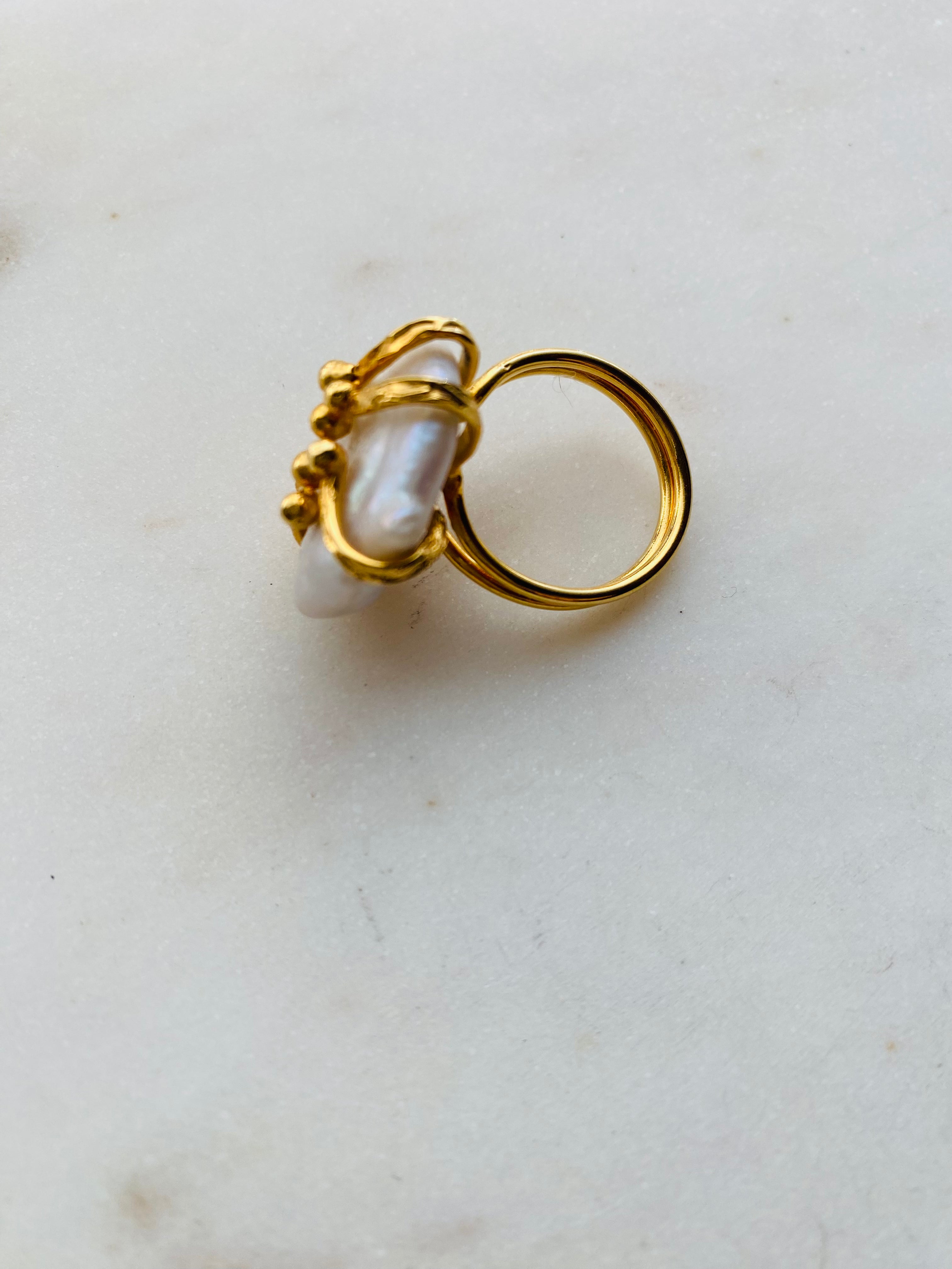 goldwired pearl ring