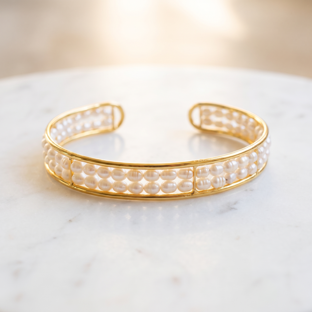 Silhouette Pearl Choker