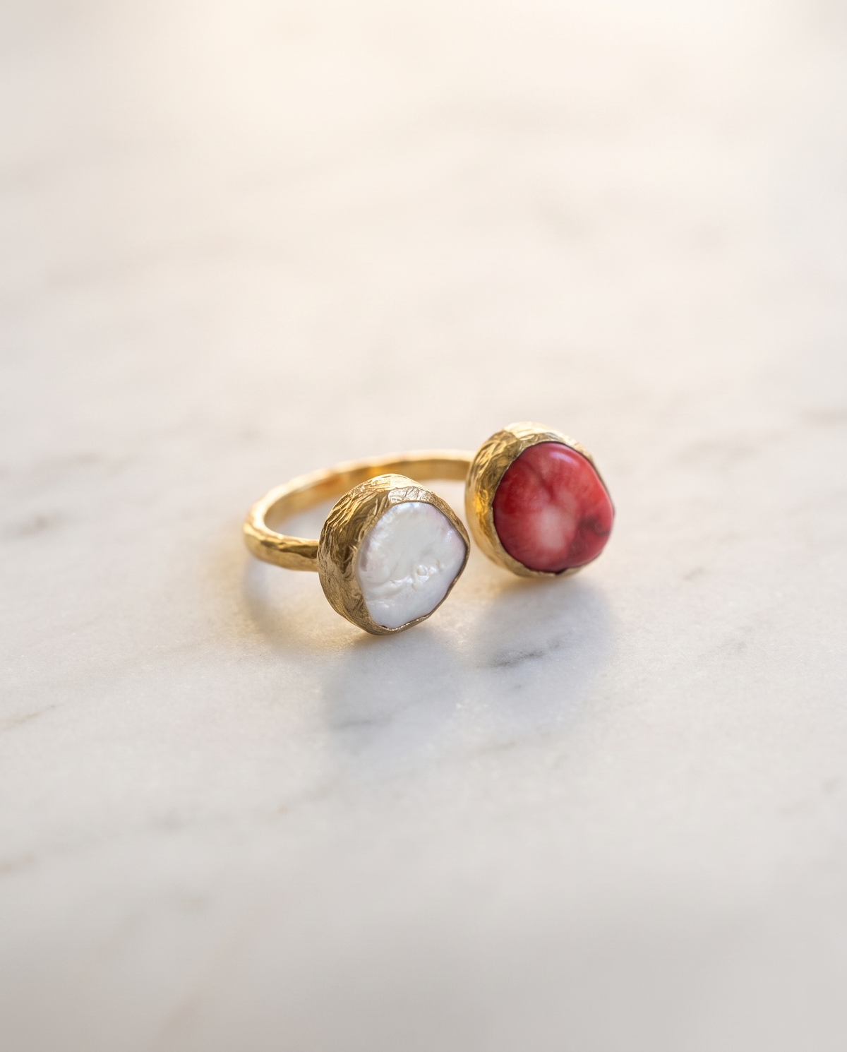 pearl meets coral | statement ring