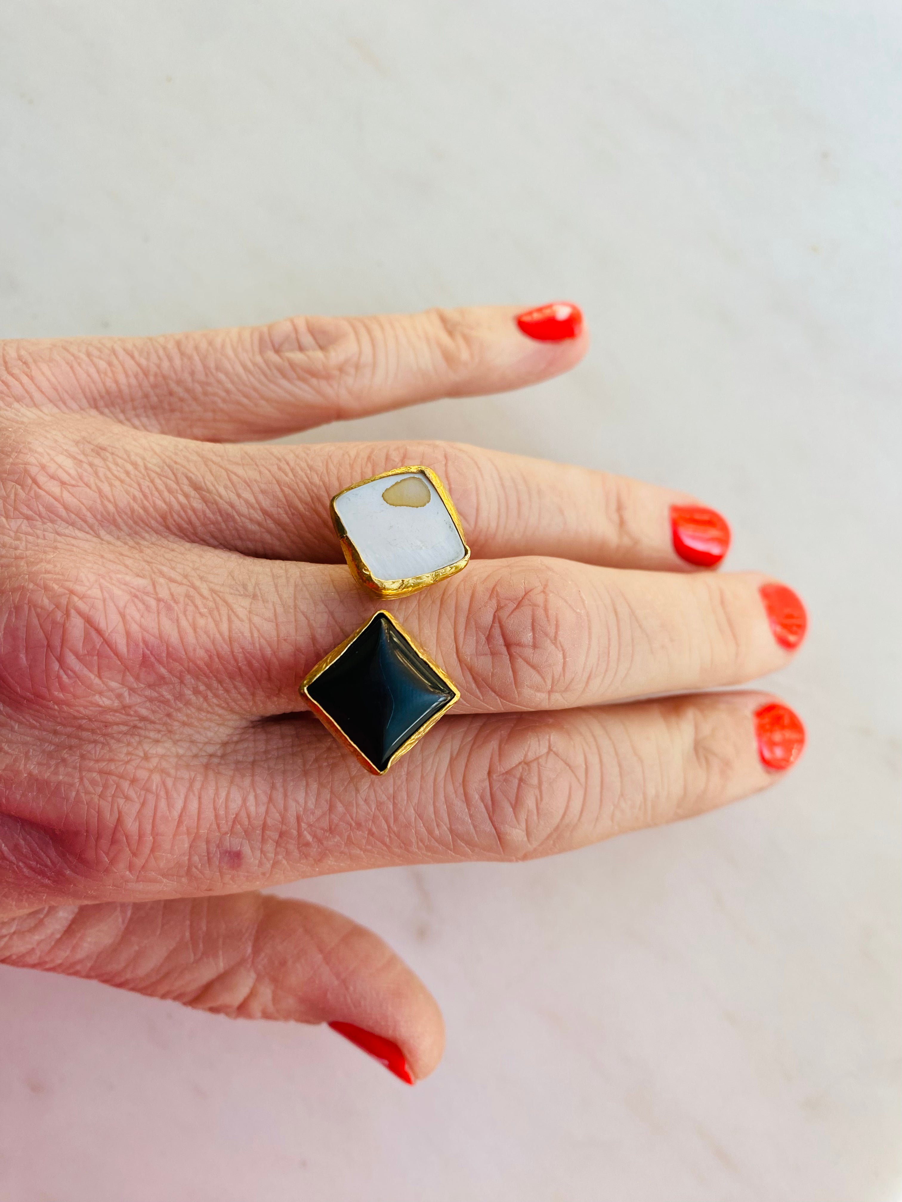 white/ black gemstone ring