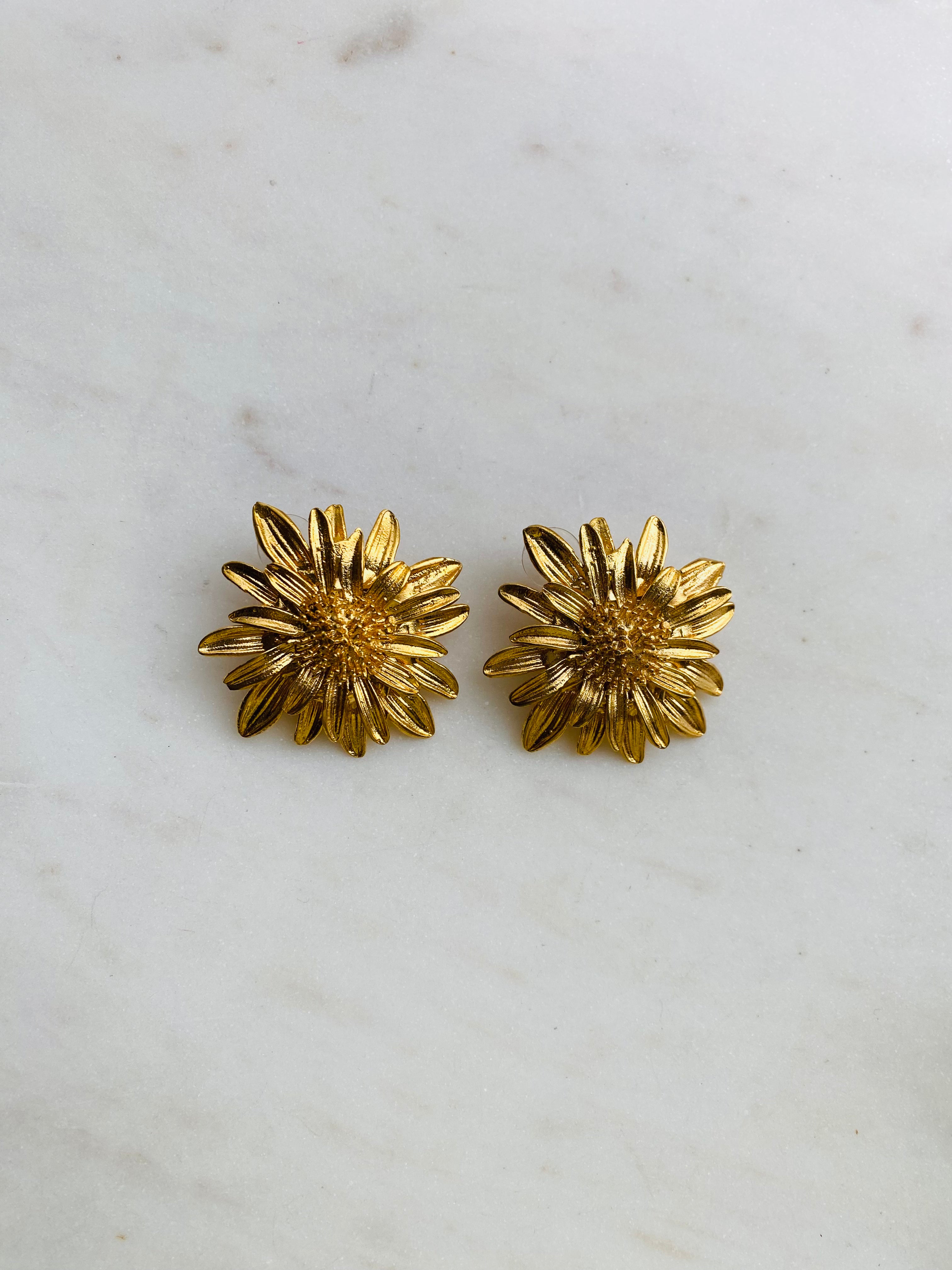 gold flower earrings