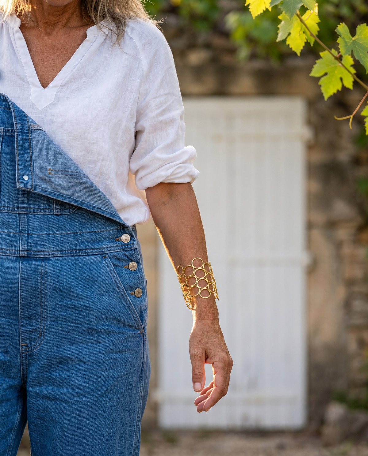 Beehive gold bracelet cuff