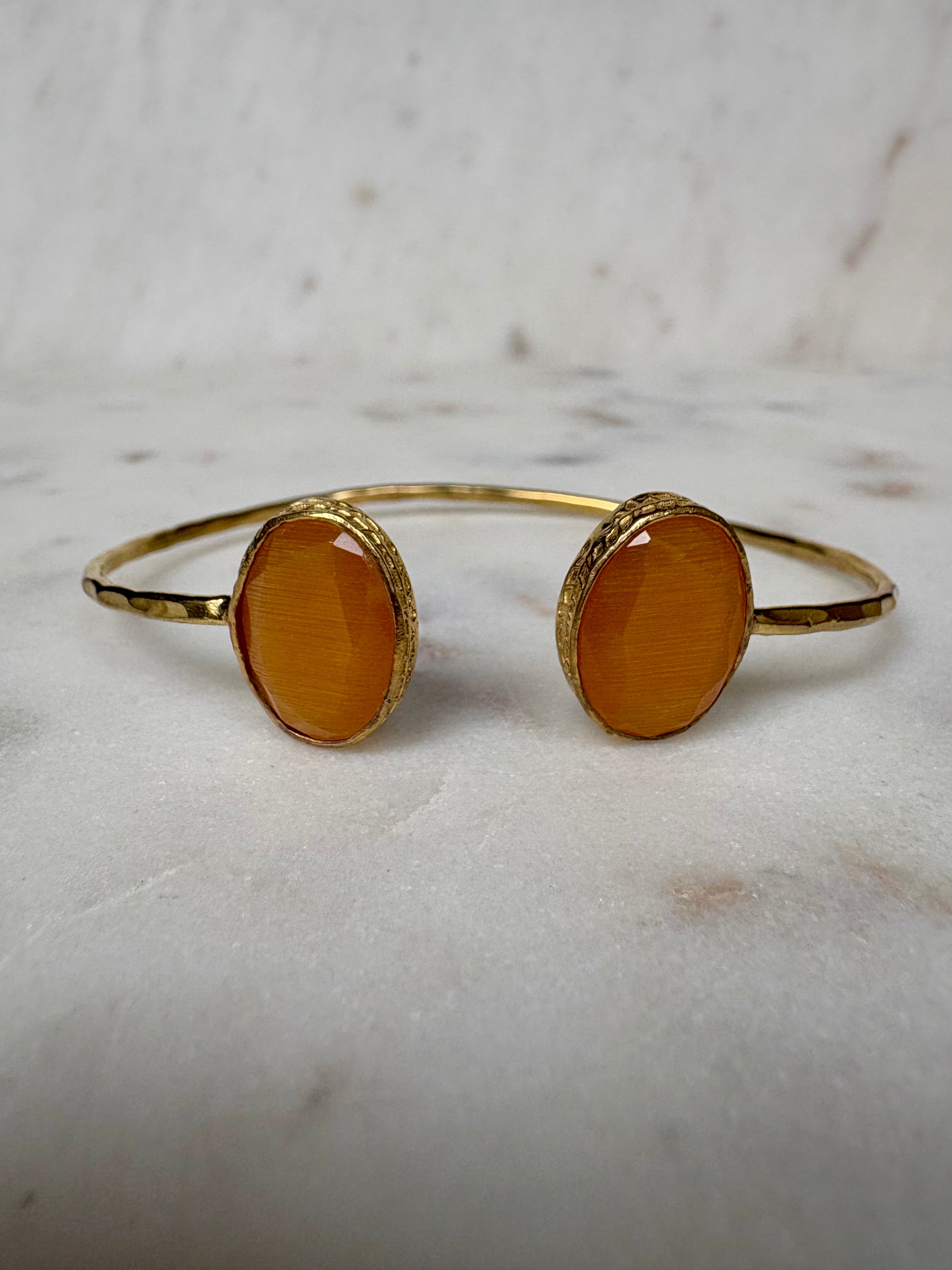 Minimalist Goldplated Bracelet with Yellow Stones