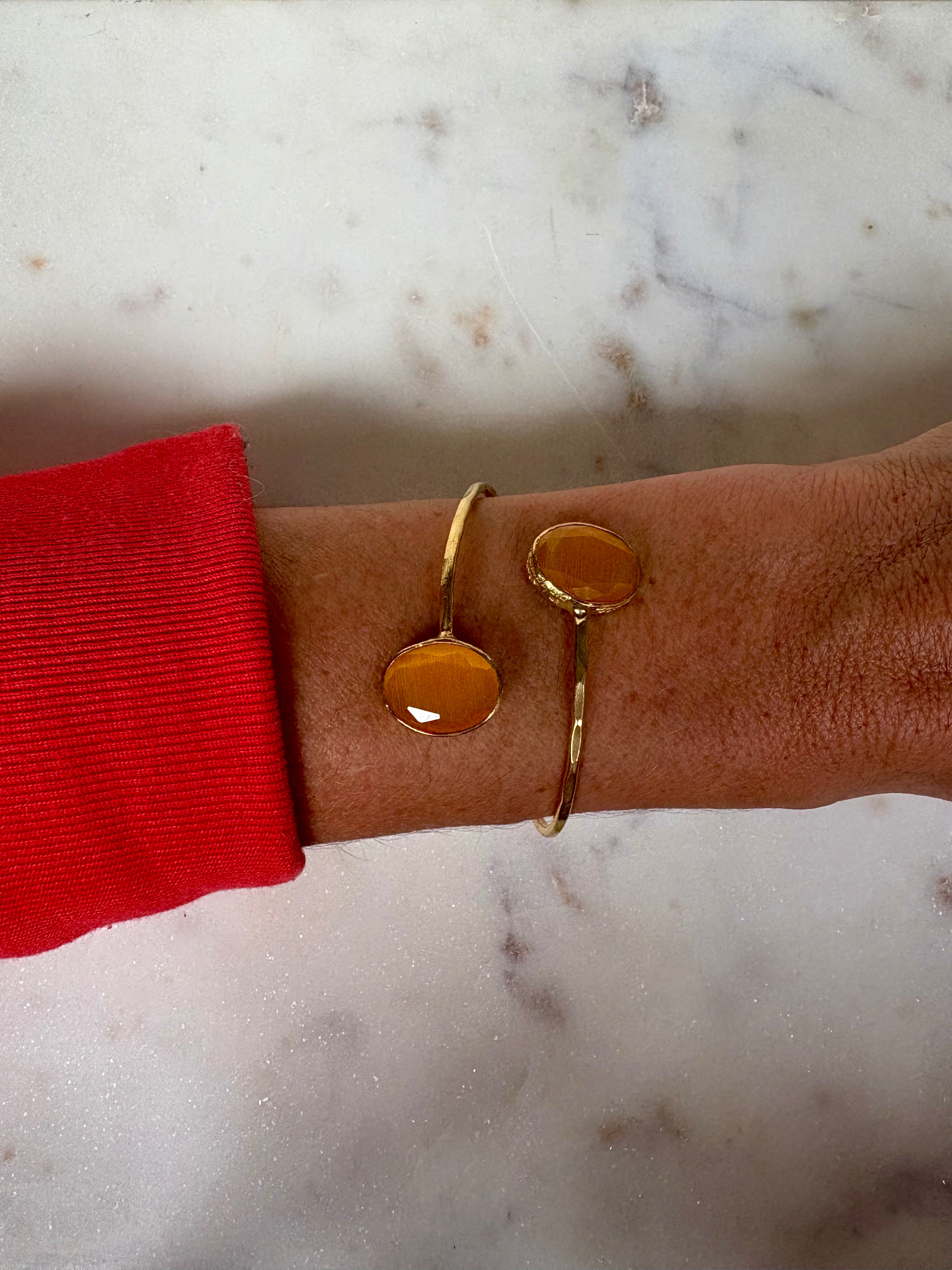Minimalist Goldplated Bracelet with Yellow Stones