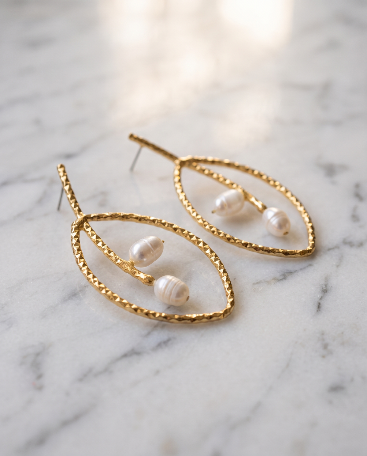 leaf design pearl earrings