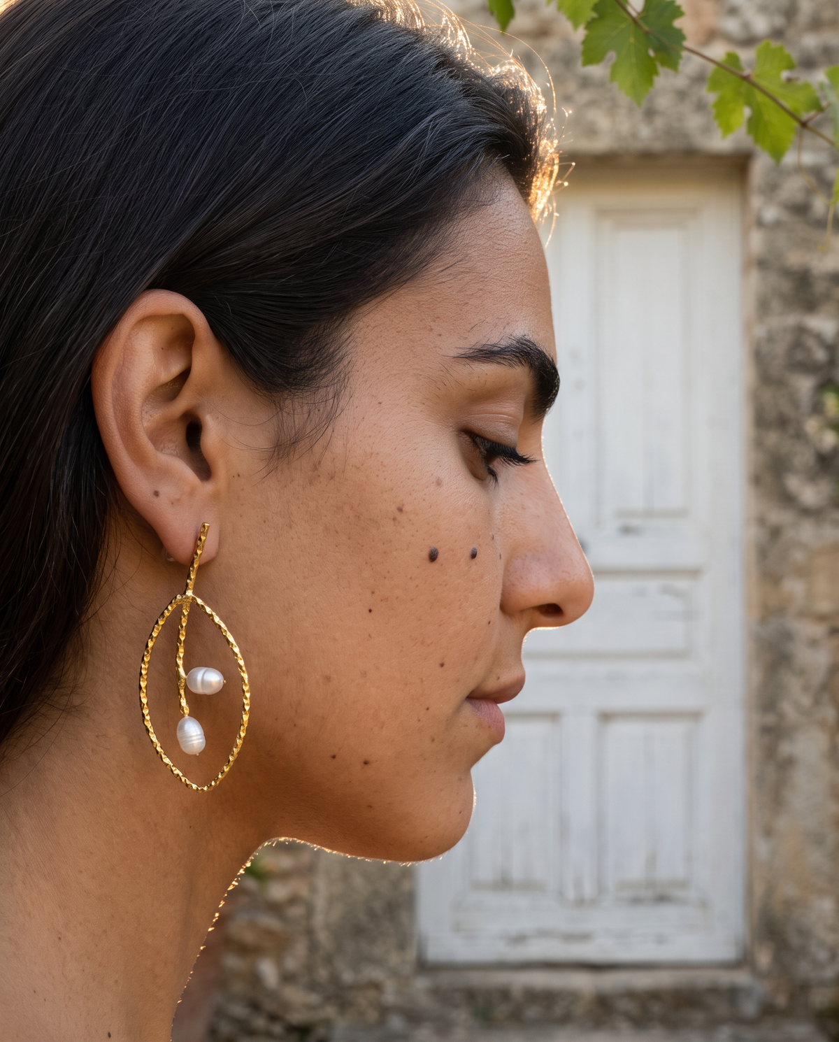 leaf design pearl earrings