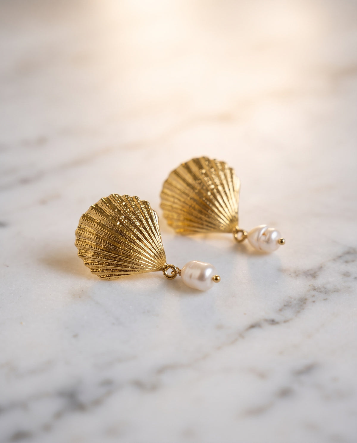 Beach, Please | Shell & Pearl Earrings