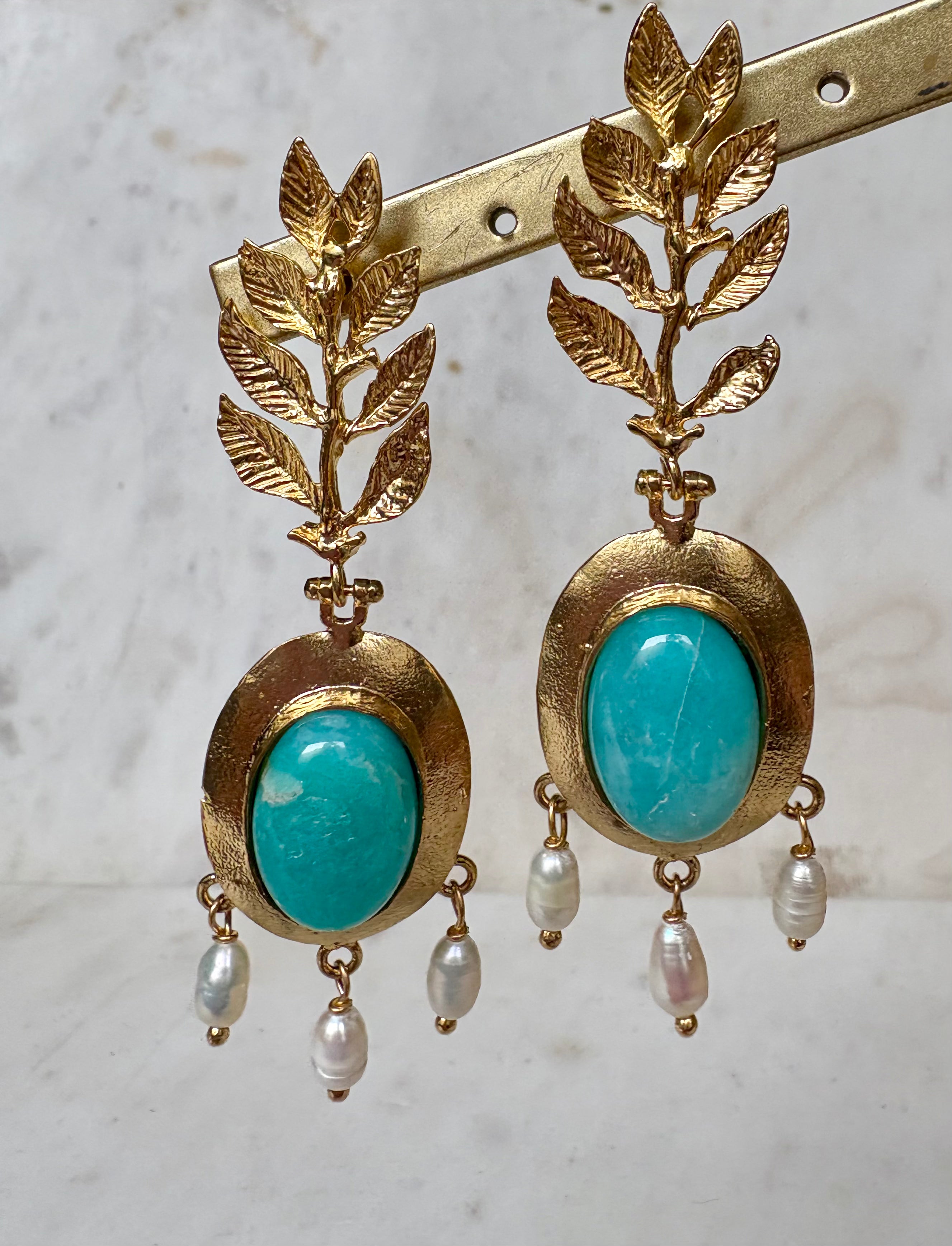 gold leaf design turquoise with pearls