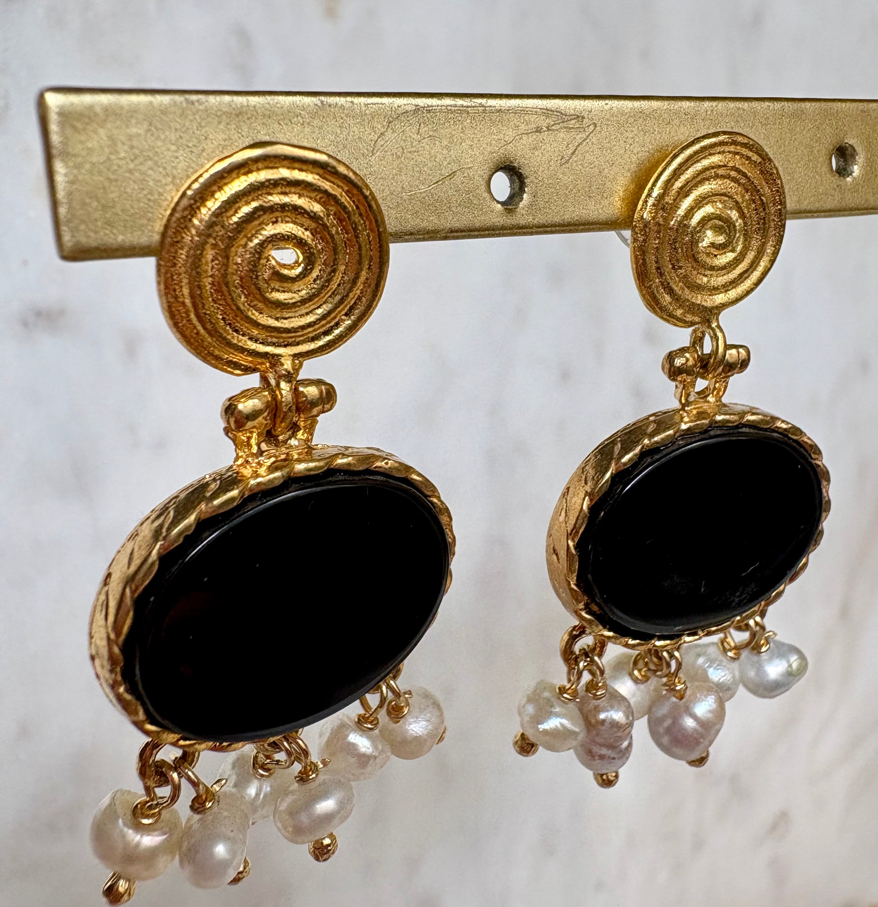 gold onyx pearl details earring drops