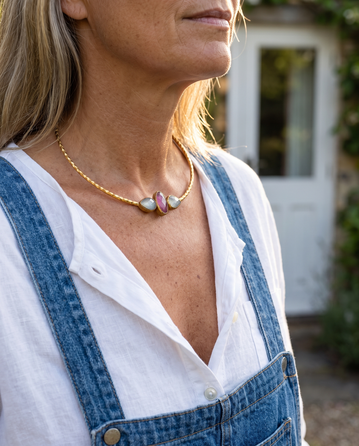 pink in the middle | gemstone choker