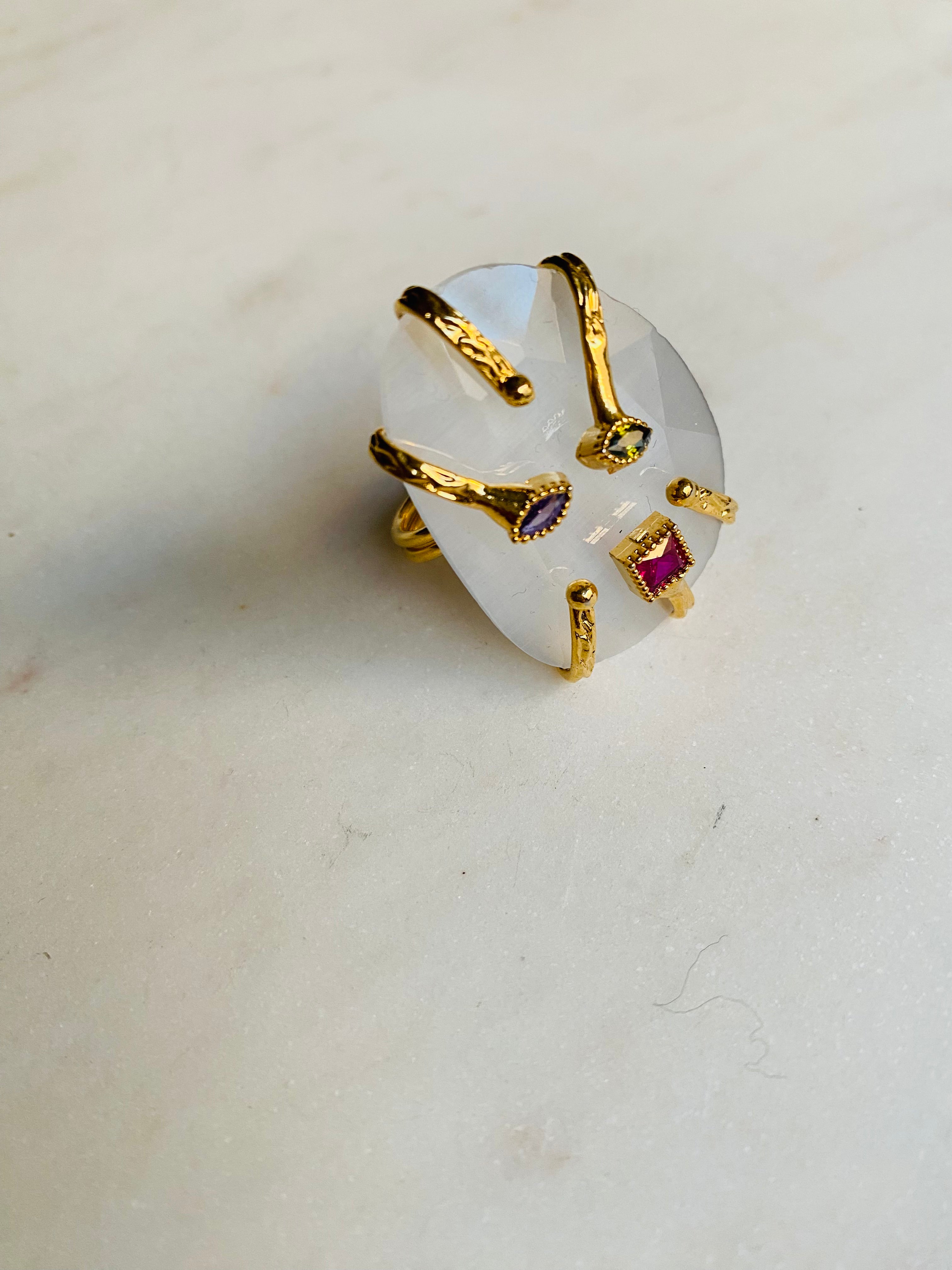 goldwired gemstone ring